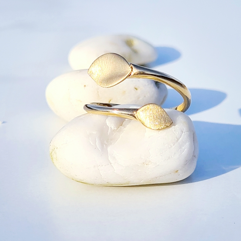 _vyr_175Zlaty-floralny-prsten-s-listockami-1