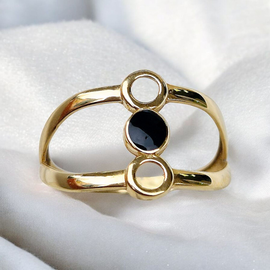 _vyrp13_504Zlaty-prsten-tri-kruzky-stredny-vyplneny-s-ONYXOM-2