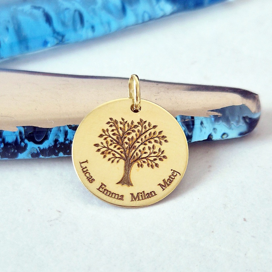 _vyrp11_562Zlaty-privesok-medailon-STROM-ZIVOTA-s-MENOM