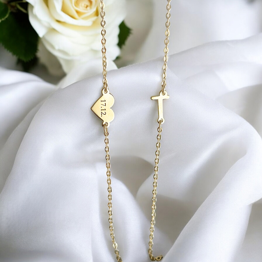 54930_635__vyr_1471-Zlaty-nahrdelnik-s-pismenom-a-srdieckom