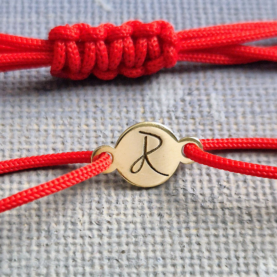 _vyr_385zlaty-naramok-MINI-DISK-na-snurke-s-INICIALOU