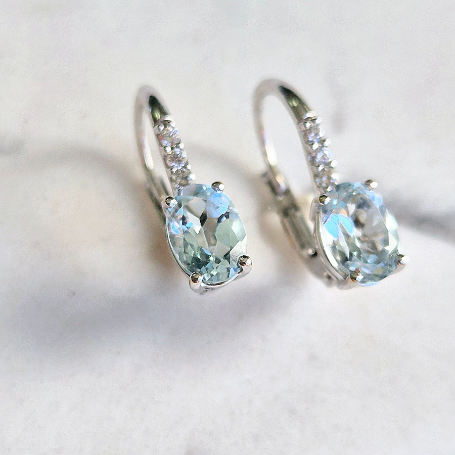 _vyr_572Nausnice-z-bieleho-zlata-s-modrym-zirkonom-1