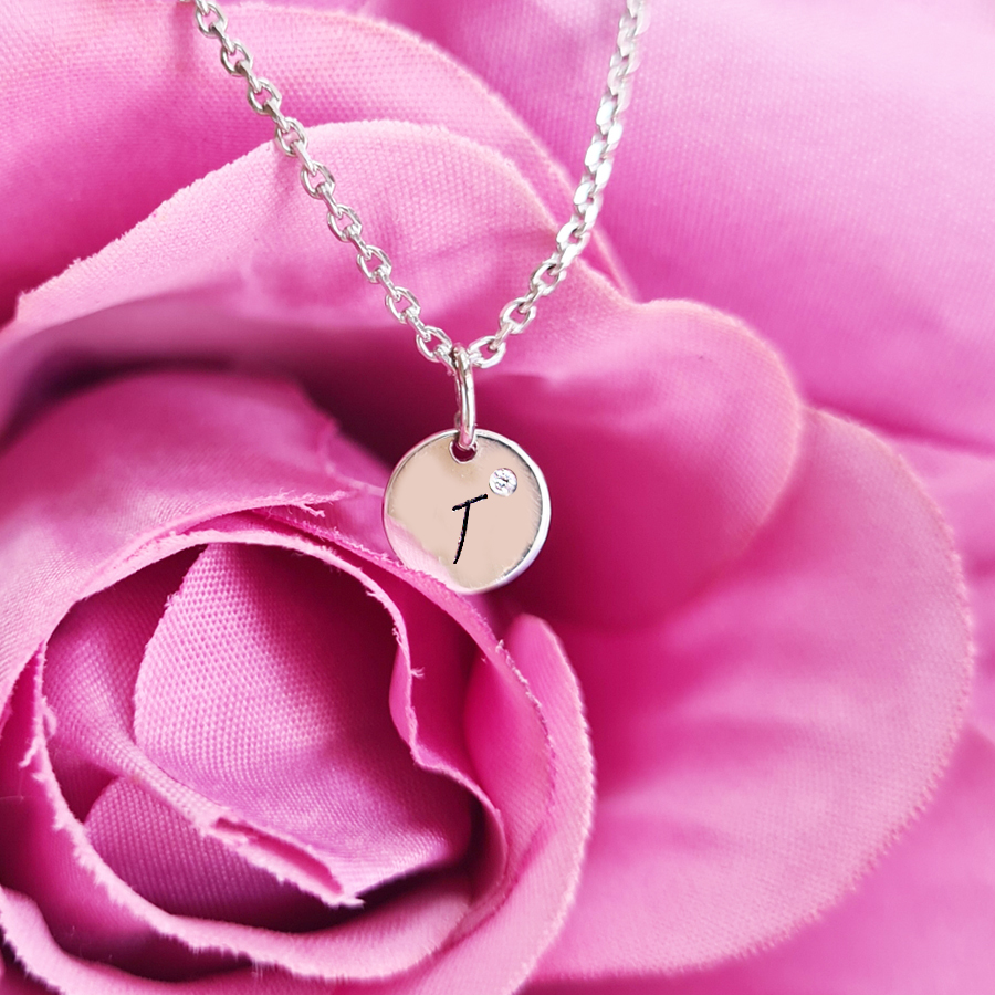 _vyr_618zlaty-privesok-s-BRILIANTOM-a-INICIALOU-2