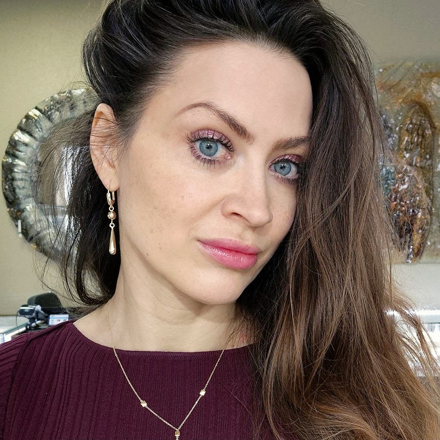 _vyr_708Zlate-dlhe-nausnice-predlzena-KVAPKA-1